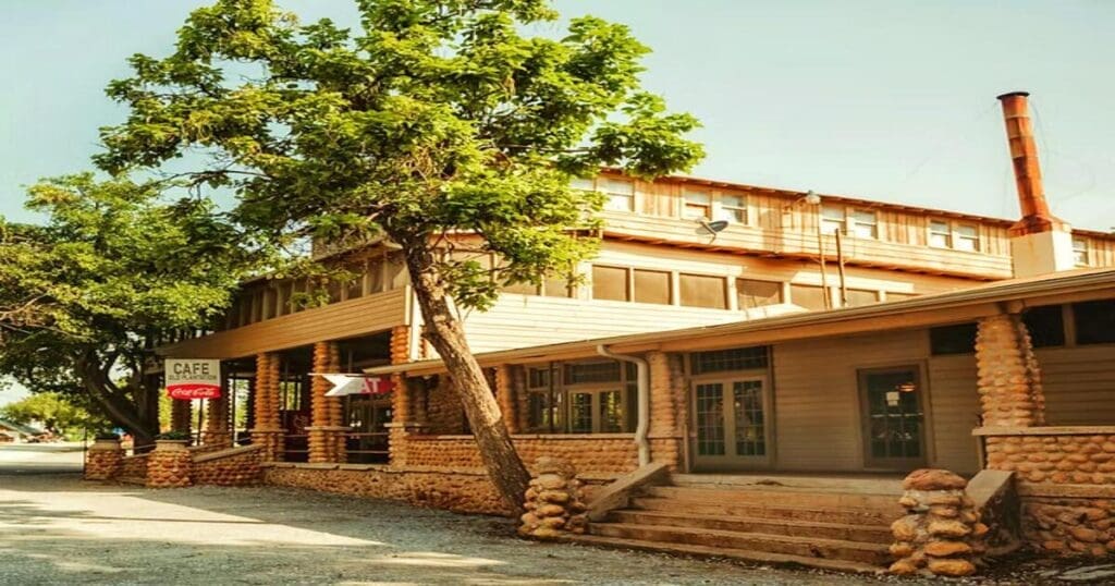 Old plantation restaurant